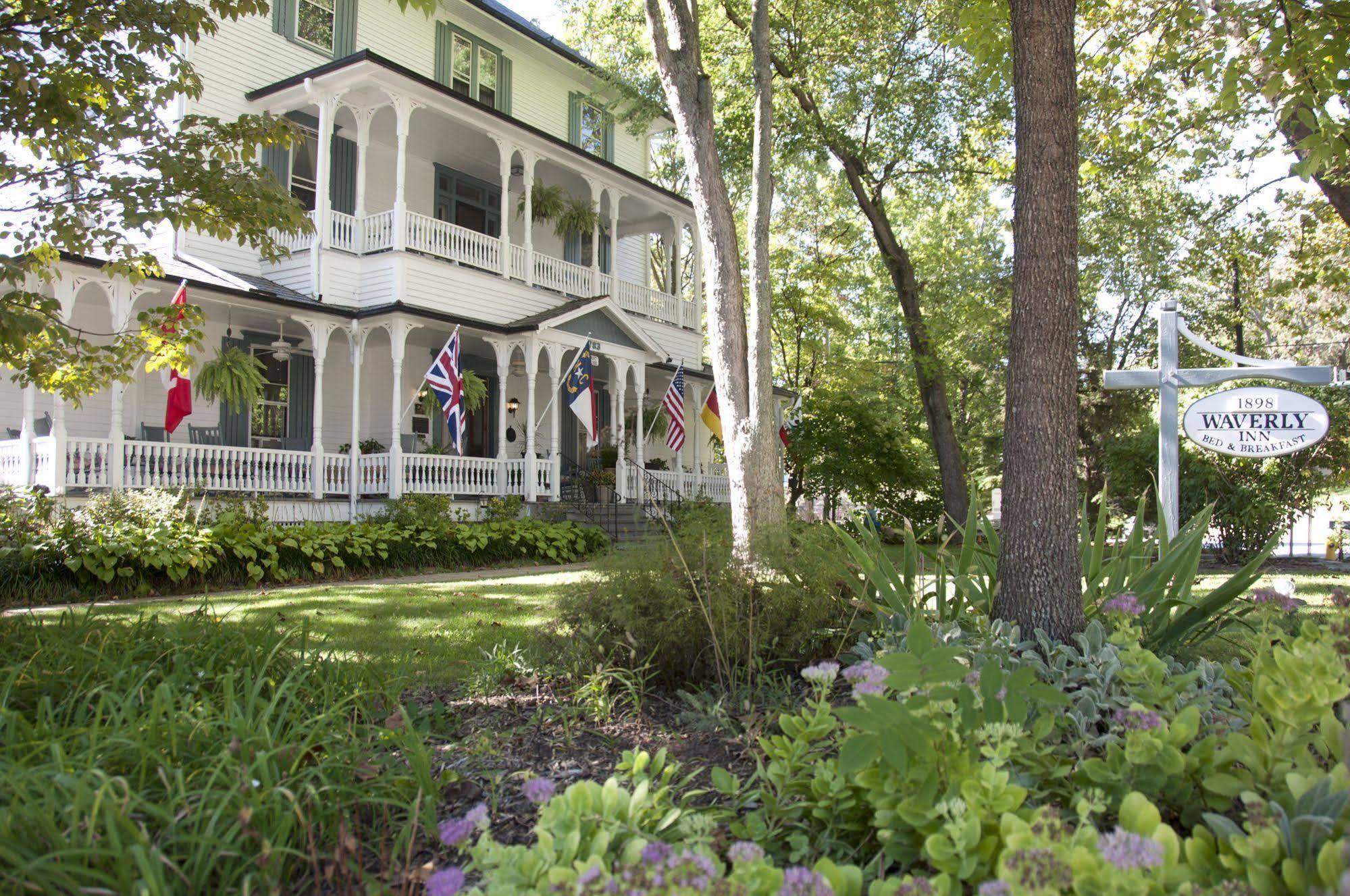 1898 Waverly Inn Hendersonville Eksteriør billede
