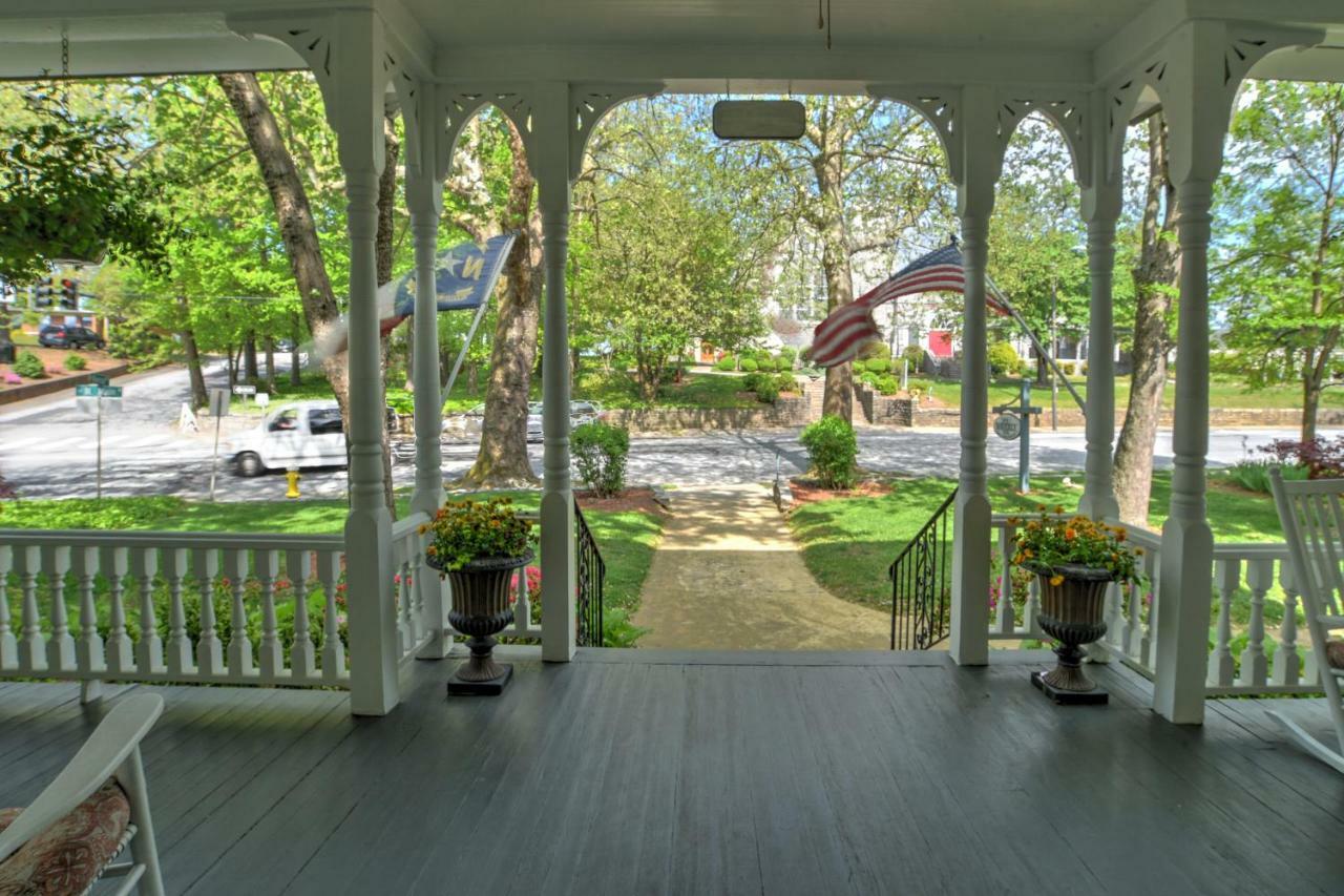1898 Waverly Inn Hendersonville Eksteriør billede